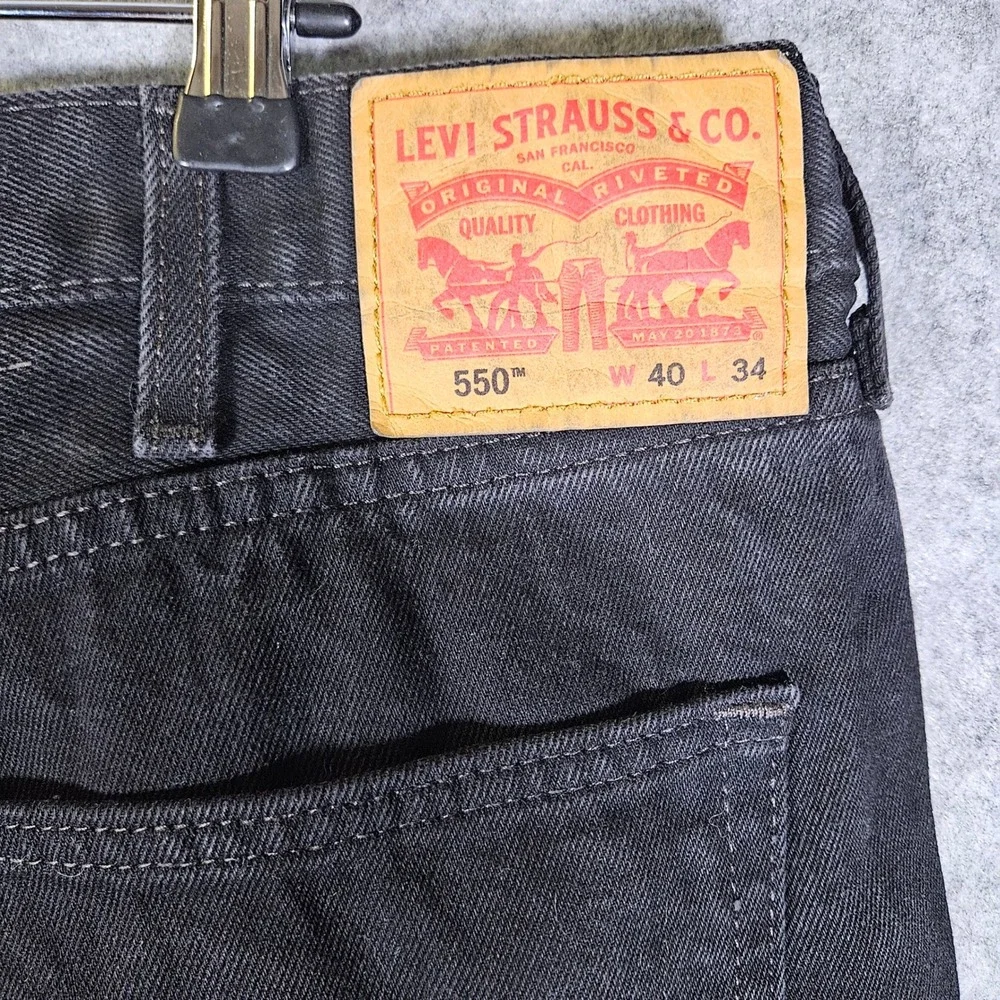 Levis Mens Black 550 Relaxed Fit Denim Jeans Casual Dad 40x34 (actual 40x31.5)